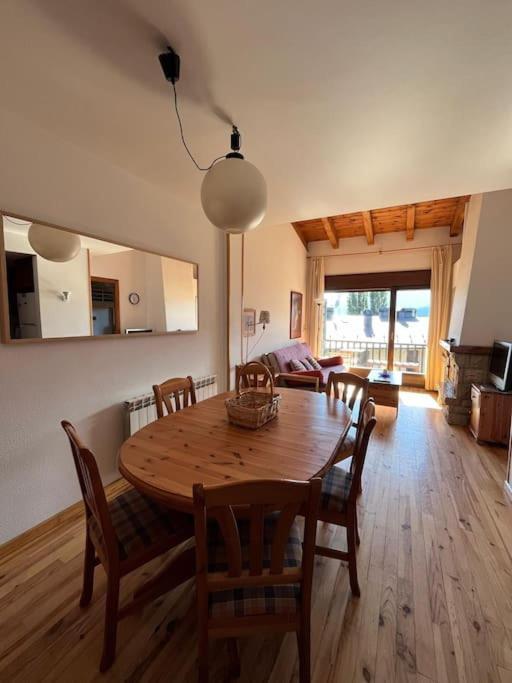 Apartamento Margalida En Cerler, Pirineo Huesca Екстер'єр фото